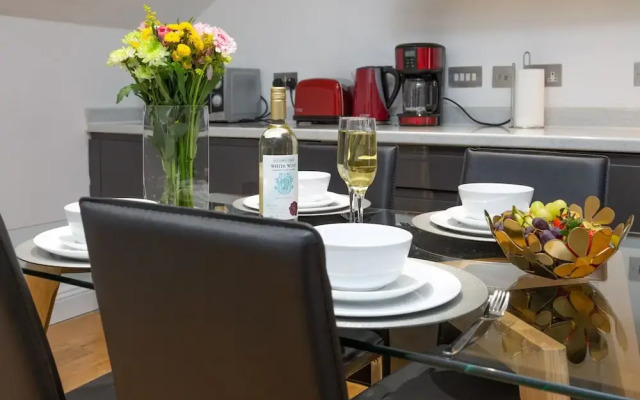 Boutique Tower Bridge Apartment