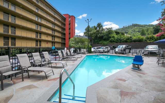 SureStay Plus Hotel by Best Western Gatlinburg