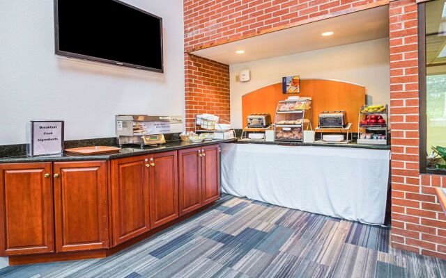 Quality Inn & Suites Altoona