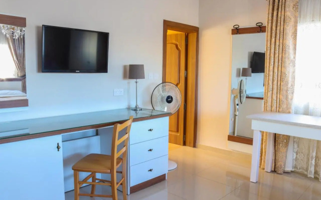 Madonnina Homestay