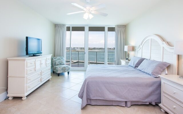 Crc0302 3 Bedroom Condo