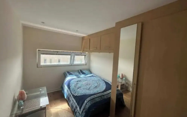 Modern 1BD Flat - 5 min Walk to Battersea Park!