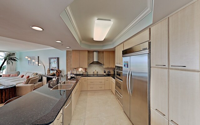 Carc1109 2 Bedroom Condo