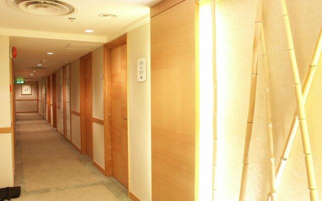 Oasis Avenue – A GDH Hotel