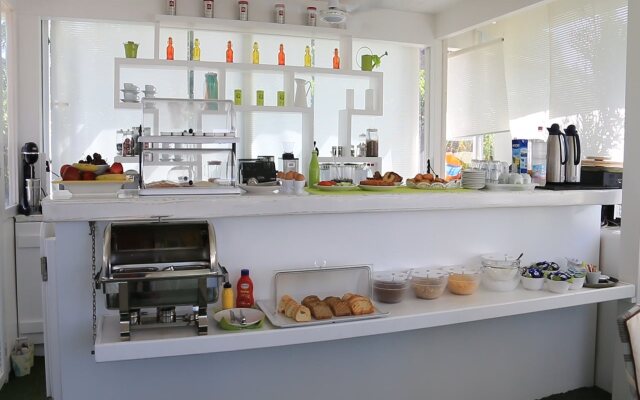 Mykonian Iros Suites & Villas
