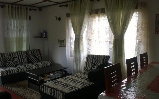 Srihelyes Inn