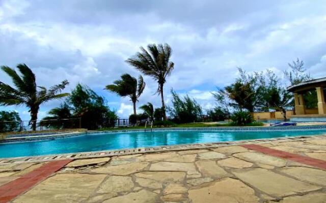 Beachfront 1bedroom in shanzu with beautiful views
