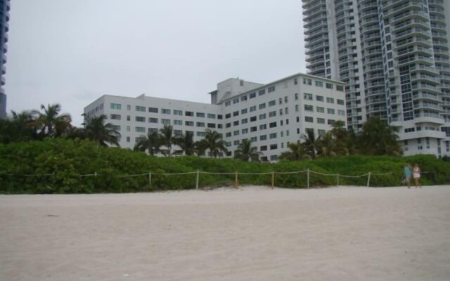 Casablanca by Design Suites Miami