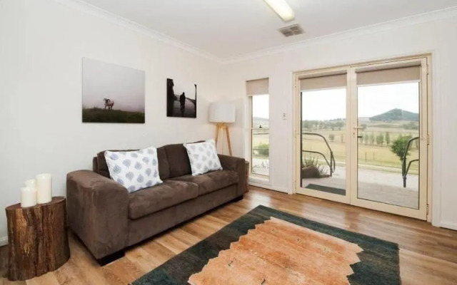 Peppertree Hill Luxury Farm Accommodation