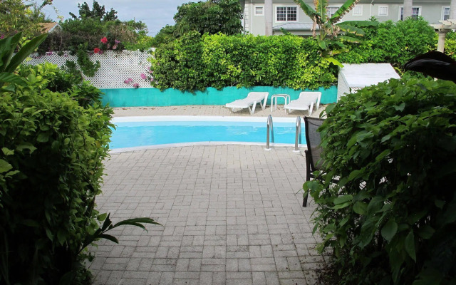 Eldemire's Tropical Island Inn