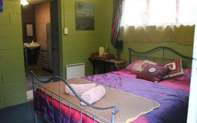Riverside Haven Lodge & Holiday Park