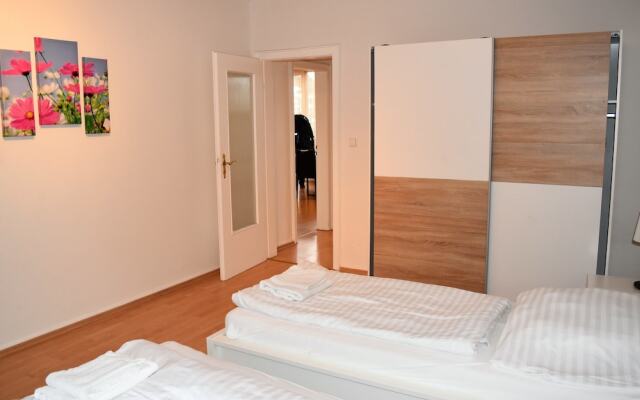 Ferienwohnung Neuss Schillerstrasse