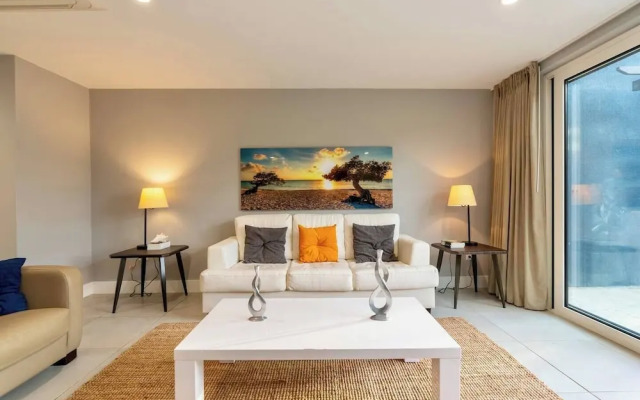 Las Islas Condominiums