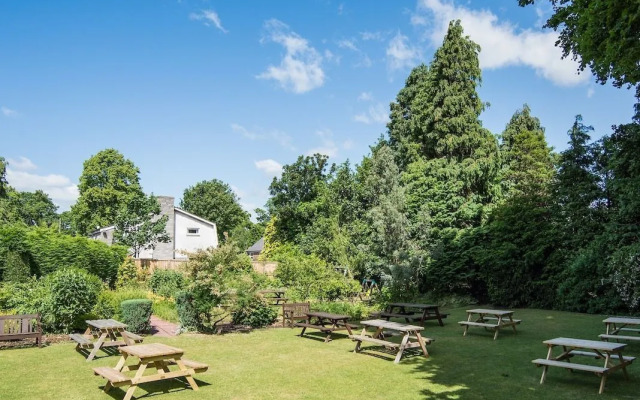 Tankerville Arms Hotel