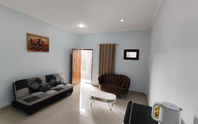 Lembunai Homestay Labuan Bajo – Guest Rooms – Labuan Bajo