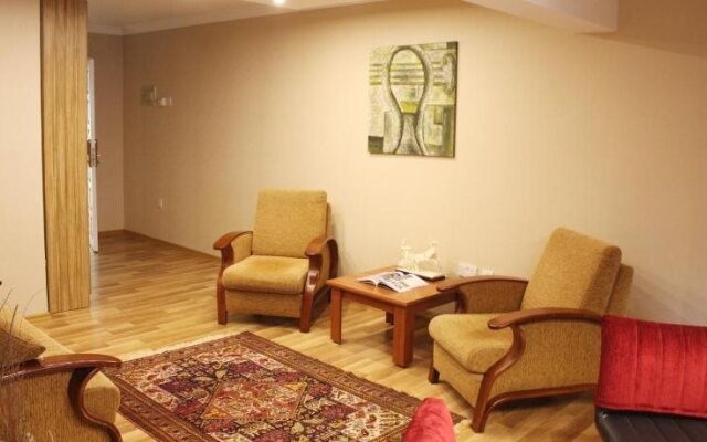 Life Hotel
