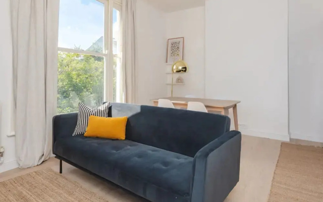 The Perfect 2 Bedroom Family Apartment in West Hackney