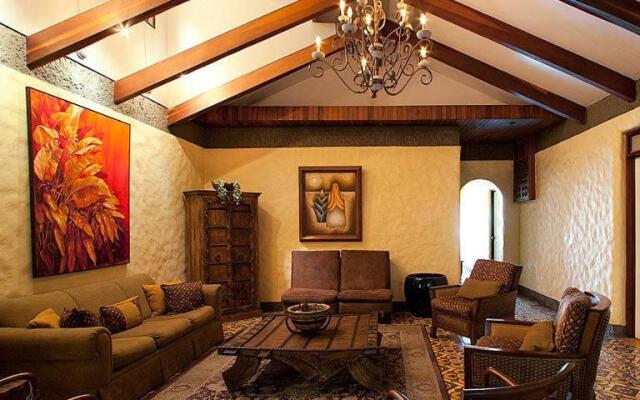 Hotel 1915 INN & SUITES