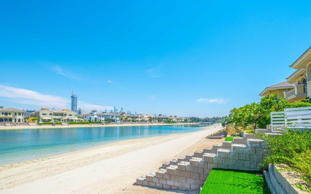 LUX Holiday Home - Frond E 1