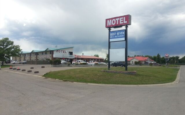 ThriftLodge Claresholm AB
