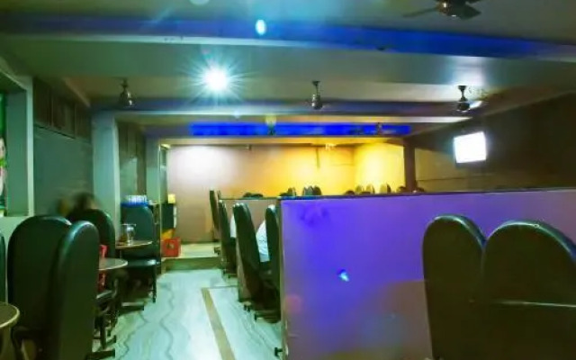 Hotel Girish Kolhapur
