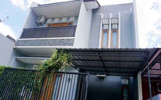 3 Bedroom Homestay SYARIAH  at Sonopakis 1 by WeStay (WSP1)