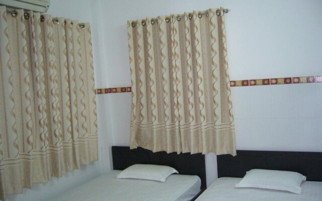 Ly Guest House