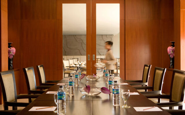 Hotel Santika Jemursari