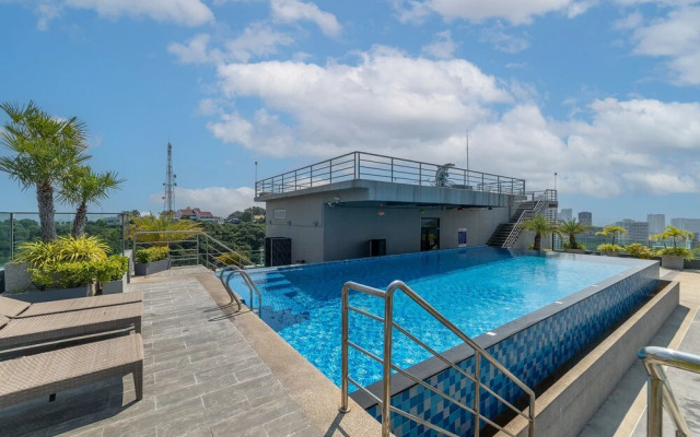 The Point Pratumnak by PSR ASIA