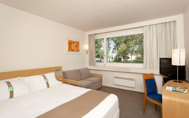 Holiday Inn Lille - Ouest Englos by IHG