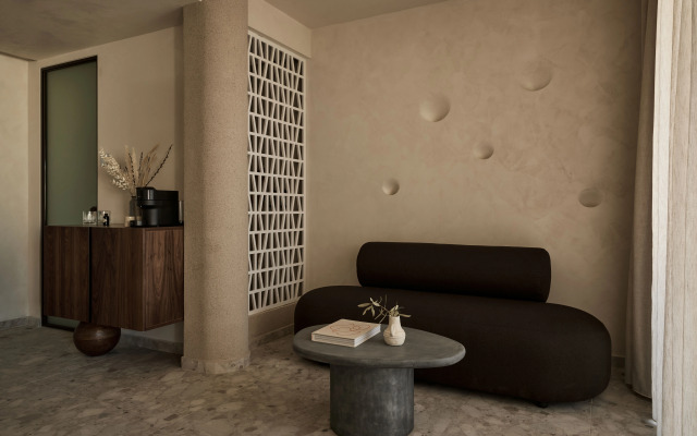 Uzenie All Suites Boutique Resort