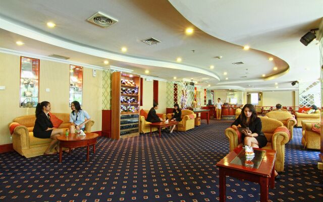 Grand Arkenso Parkview Hotel