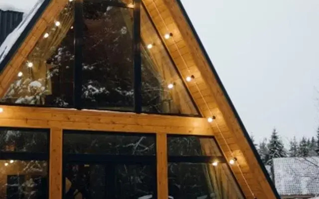 Klever House (Клевер Хаус) Лехтуси Парк