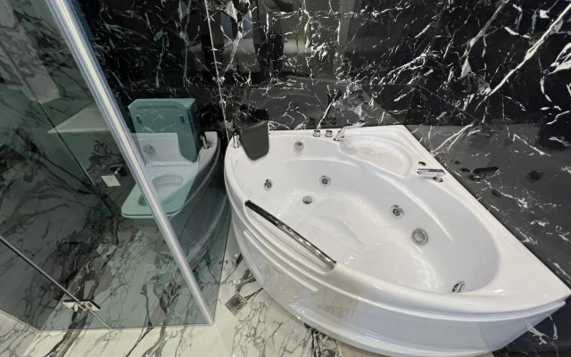 Derenik Demirchyan street, 2 bedrooms Modern, Beautiful apartment DE333