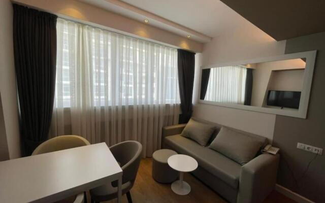 Leo Group BEST LUXURY SUITE 2537 Alliance Palace