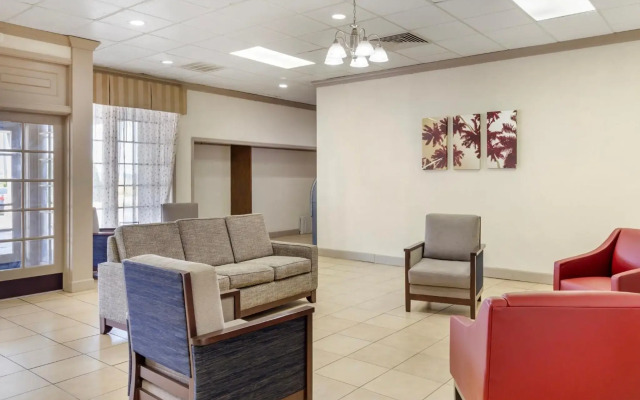 Red Roof Inn Dunn