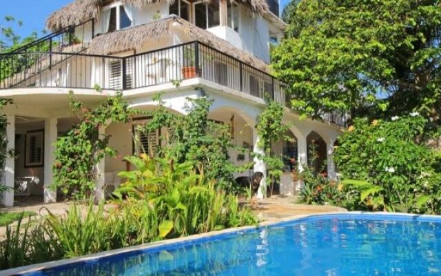 Surfbreak Cabarete Surf & Yoga Resort