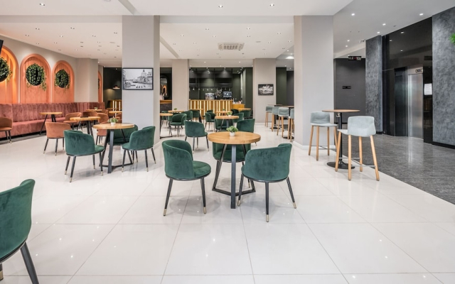 Signature BM Hotel Durres & Beach