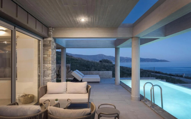 Luxurious Seafront Villa Karystos