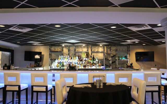 Regalia Hotel & Conference Center