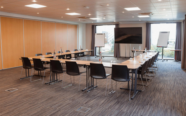 Kyriad Prestige - Bordeaux Aeroport