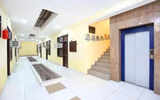 OYO 14823 Skyheights