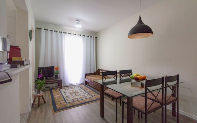 Apartamento na Rua Frei Caneca 750