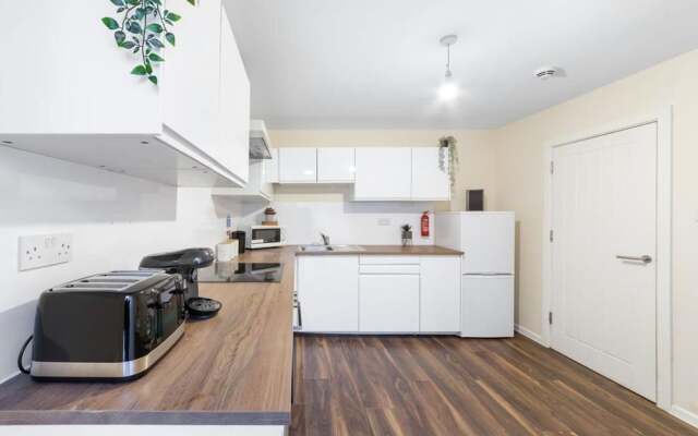 Stunning Ensuite Room In Isleworth TW7