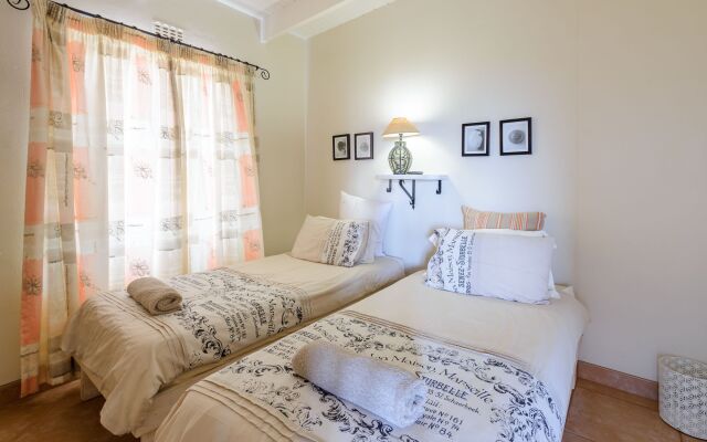 San Lameer Villa Rentals 2825