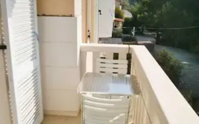 Sun House Apartments