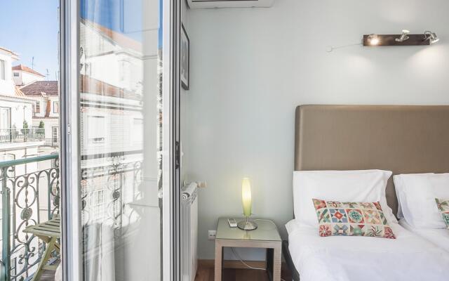 LV Premier Baixa PR Elevator Balcony AC View