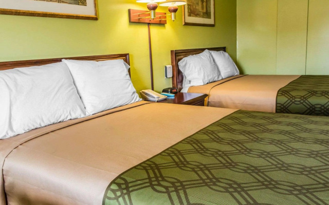 Econo Lodge Pittsburgh I-79