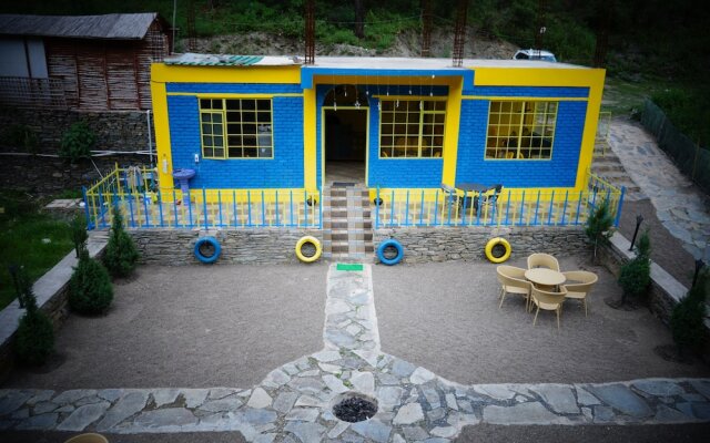 Kainaat A Riverside Homestay