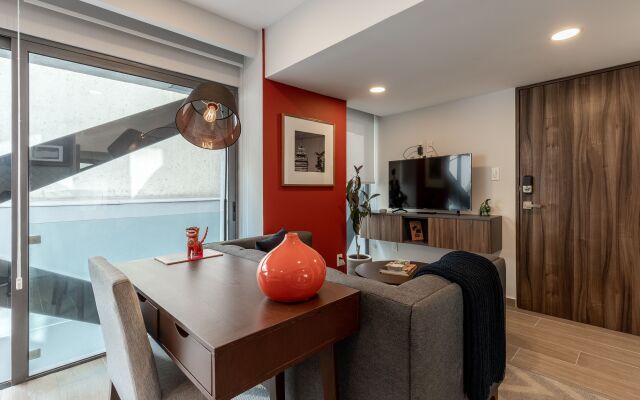 Casai Roma 1 BR Urban Escape